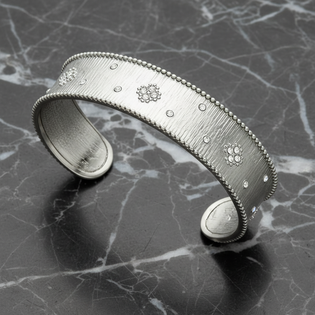Brushed Narrow Cuff w/ Pave