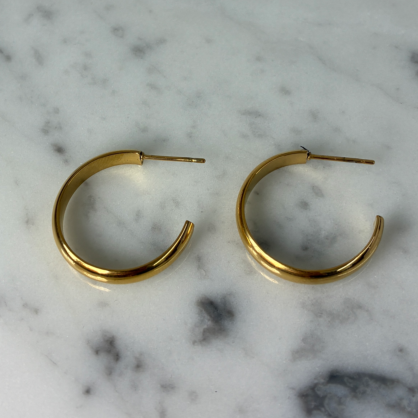 Gold Everyday Hoop Earring