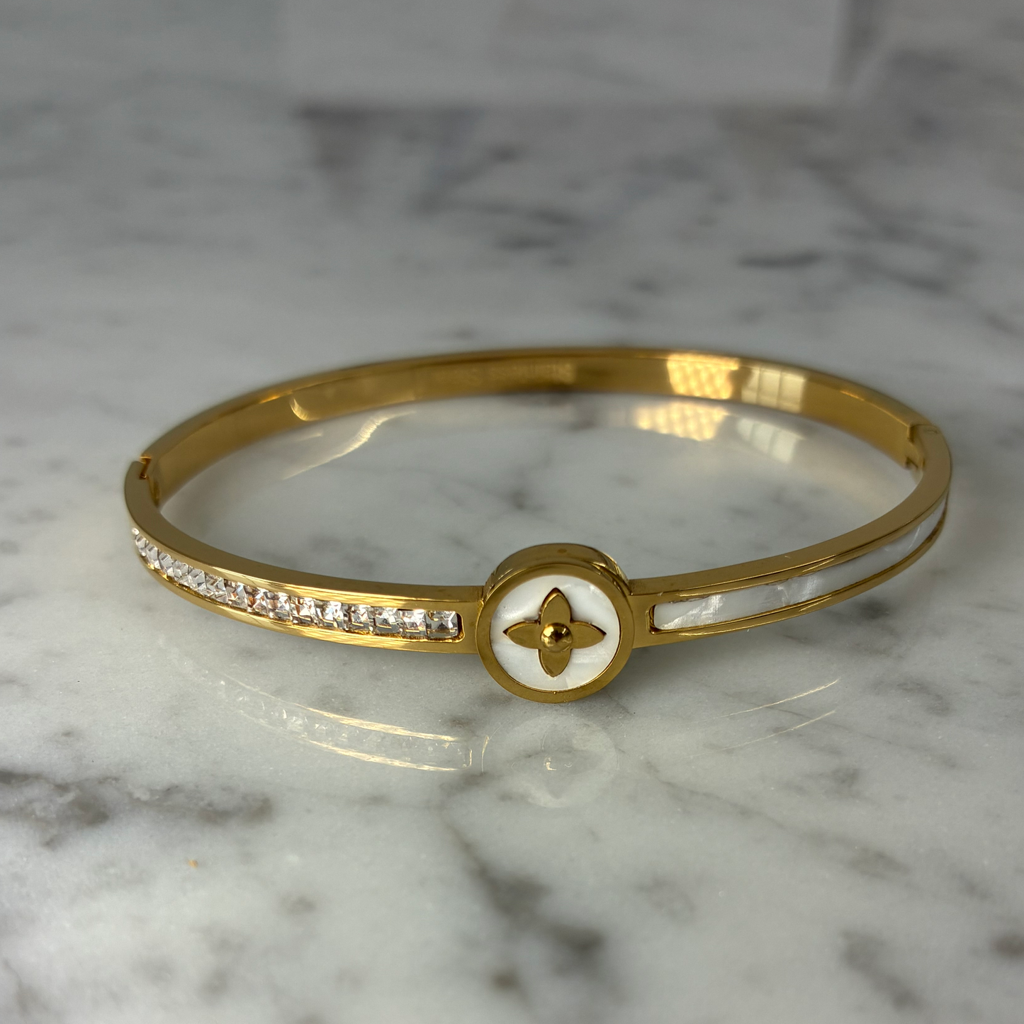 Clover MOP Bangle