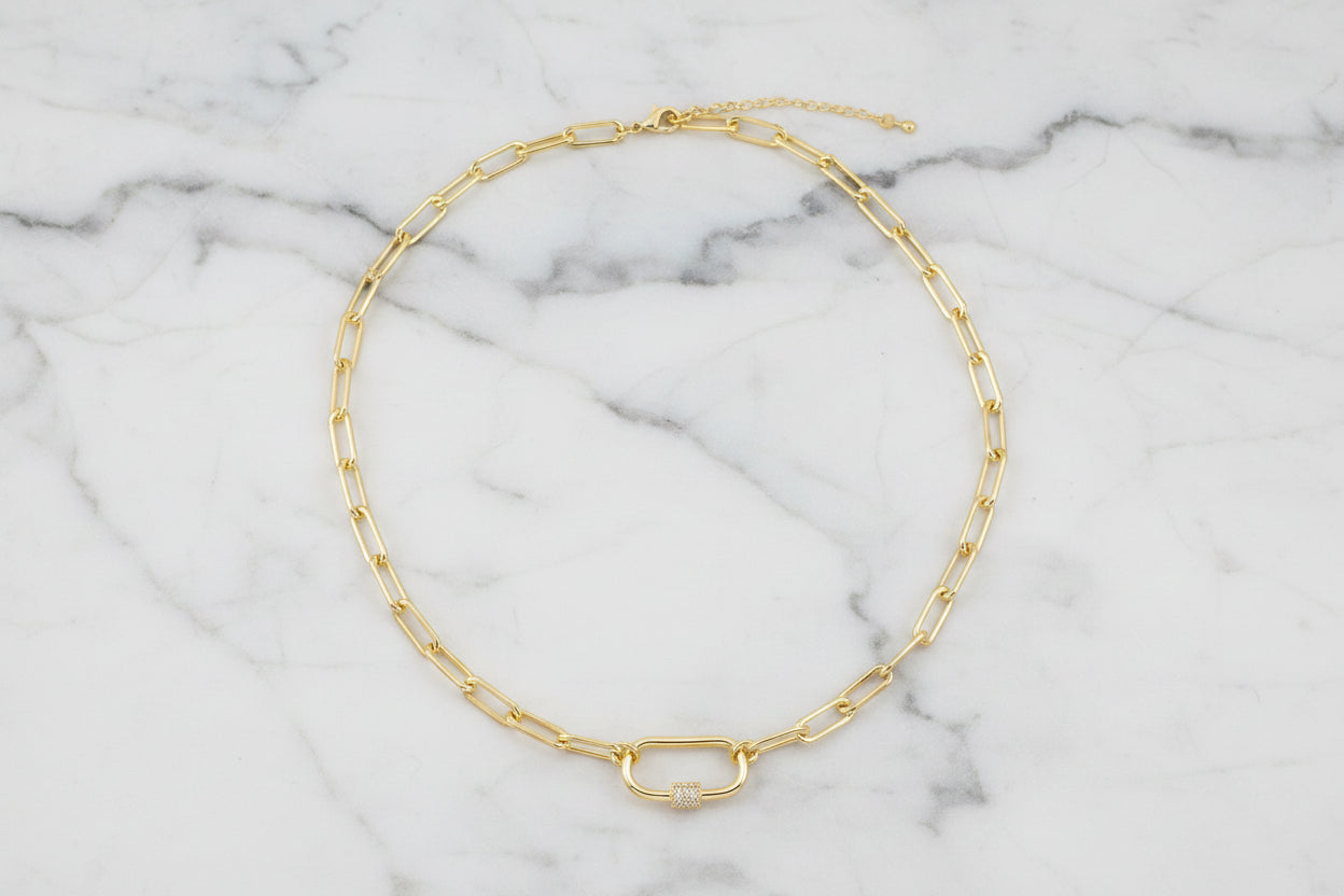 Gold Paper Clip Oval Pendant Necklace