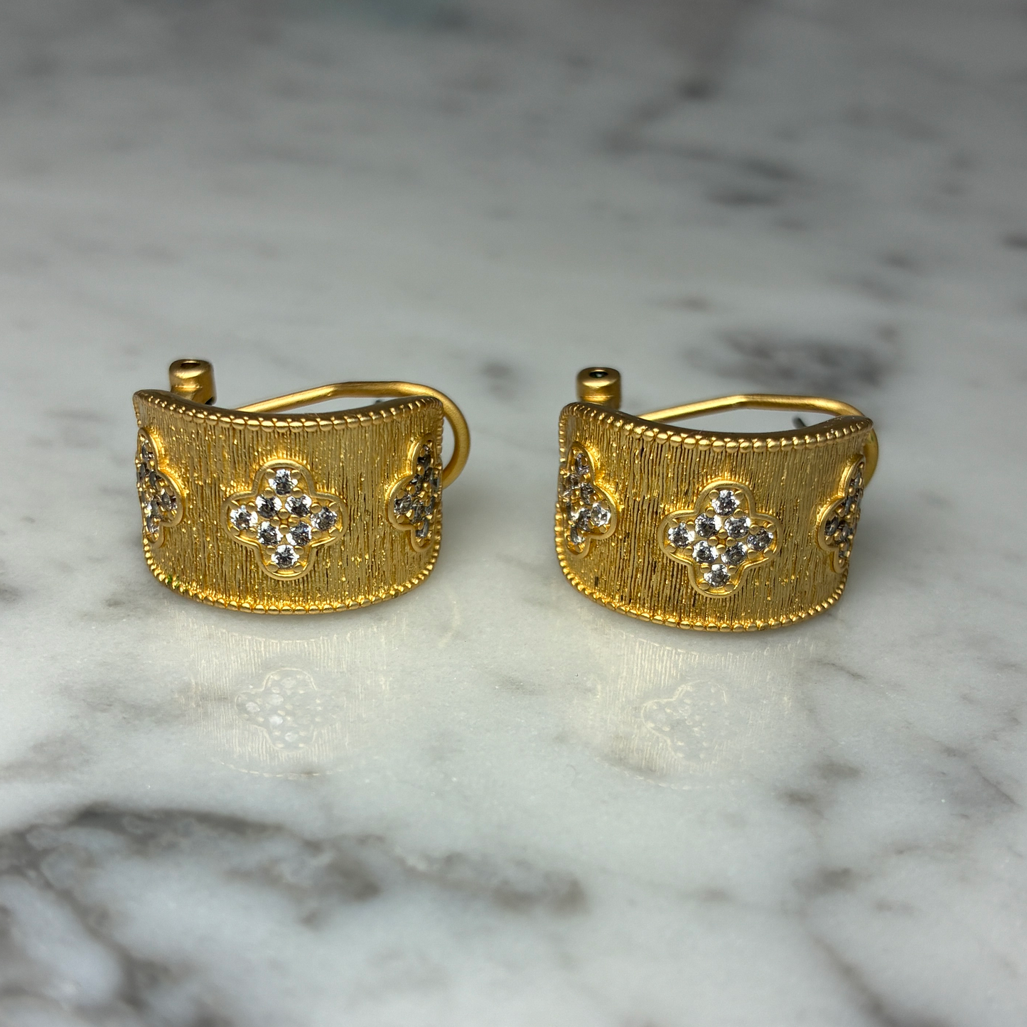 Brushed Gold Hoop w/Pave Clovers