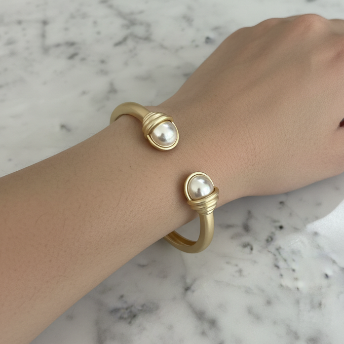Matte Gold Bangle w/Pearl Ends