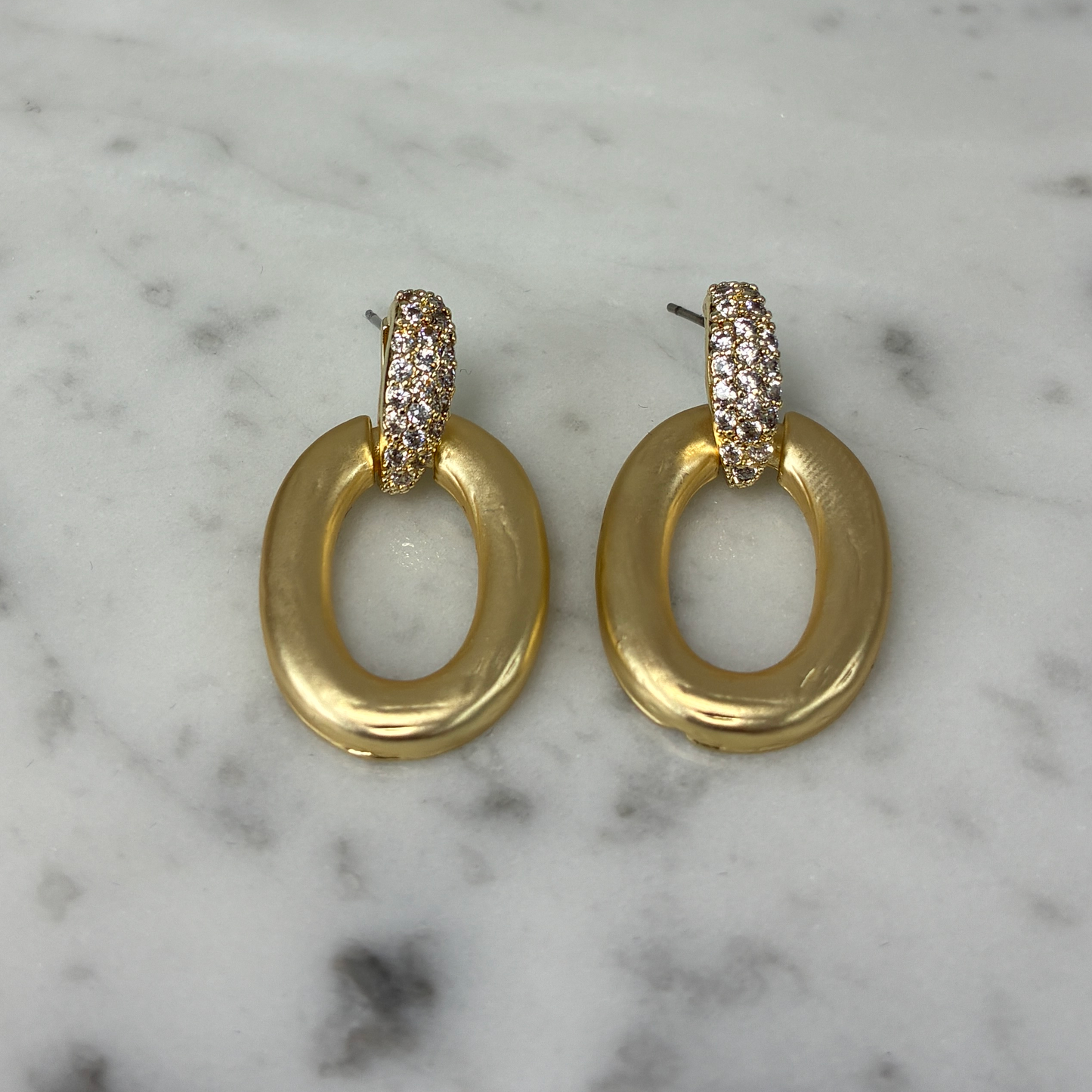 Matte Gold Link Oval Earring