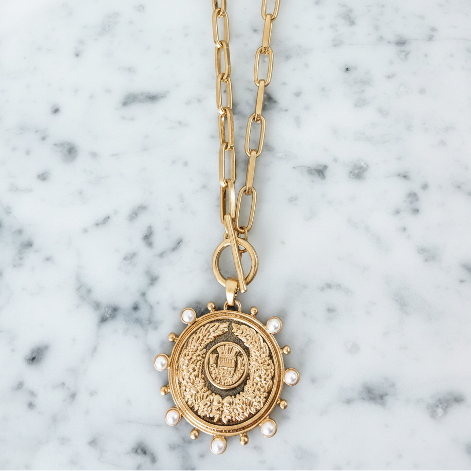 Wreath Pearl Medallion Necklace
