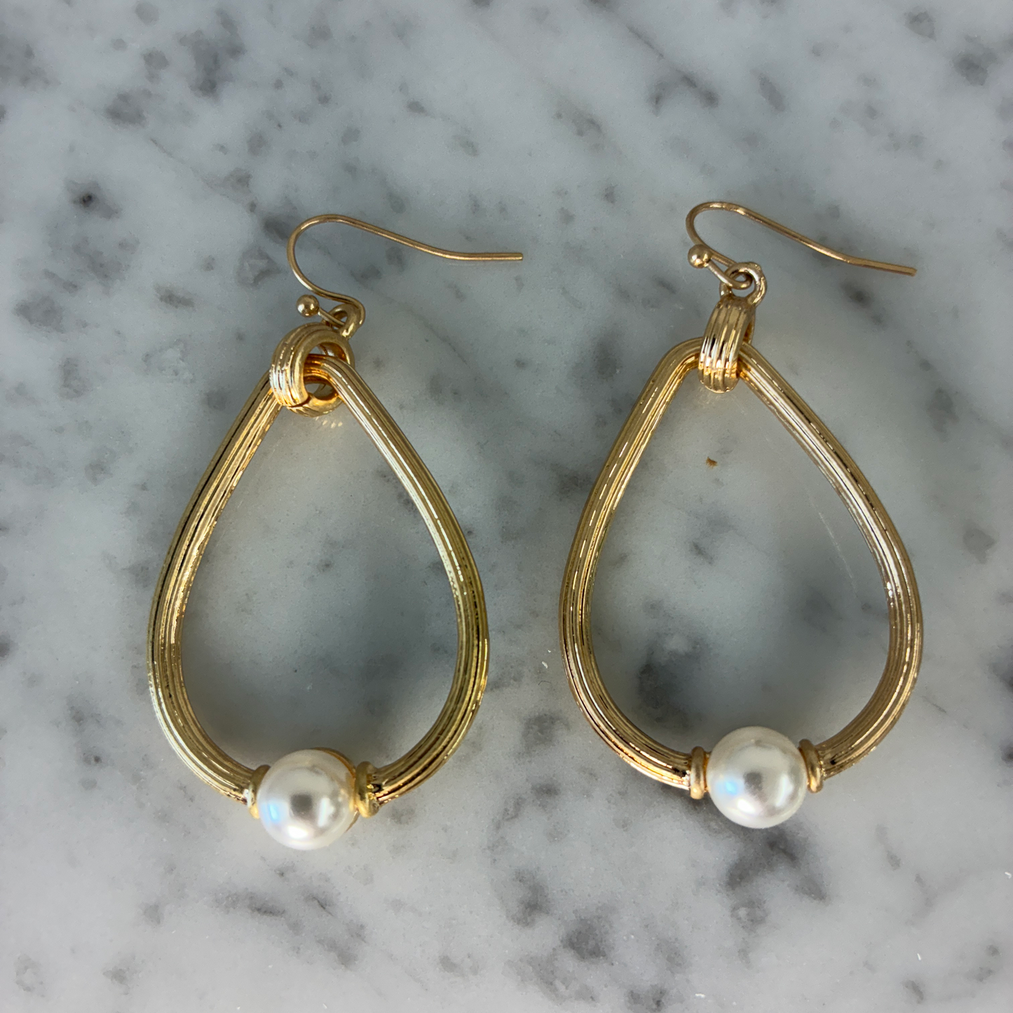 Teardrop Pearl Earring