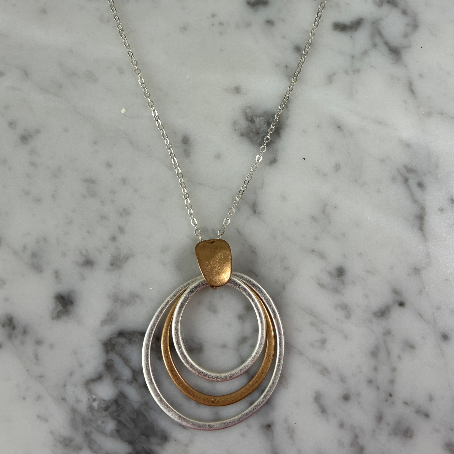 3-Ring Matte Pendant Necklace
