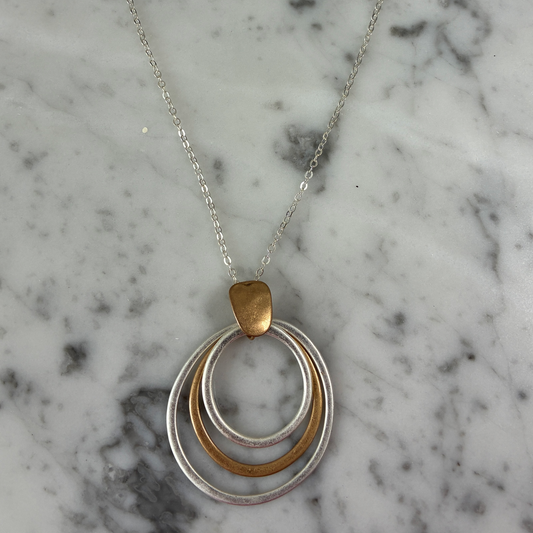 3-Ring Matte Pendant Necklace