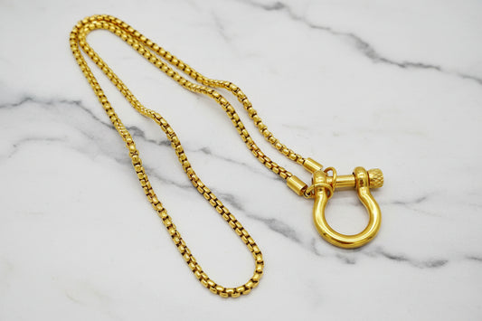 18-inch box chain necklace with horseshoe clasp by DX Collection, LLC, featuring a sleek, polished metal design.