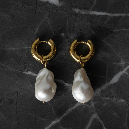 Gold Huggie Earring w/ Pearl Dangle