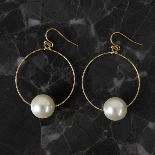 Pearl Circle Dangle Earring