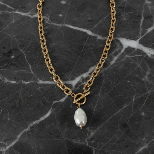 Pearl Pendant Necklace w/ Toggle