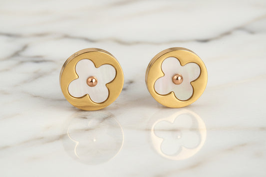 SSteel Gold Post Earring w/ MOP Clover