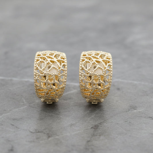 Webbed Wide Hoop Clip Earring