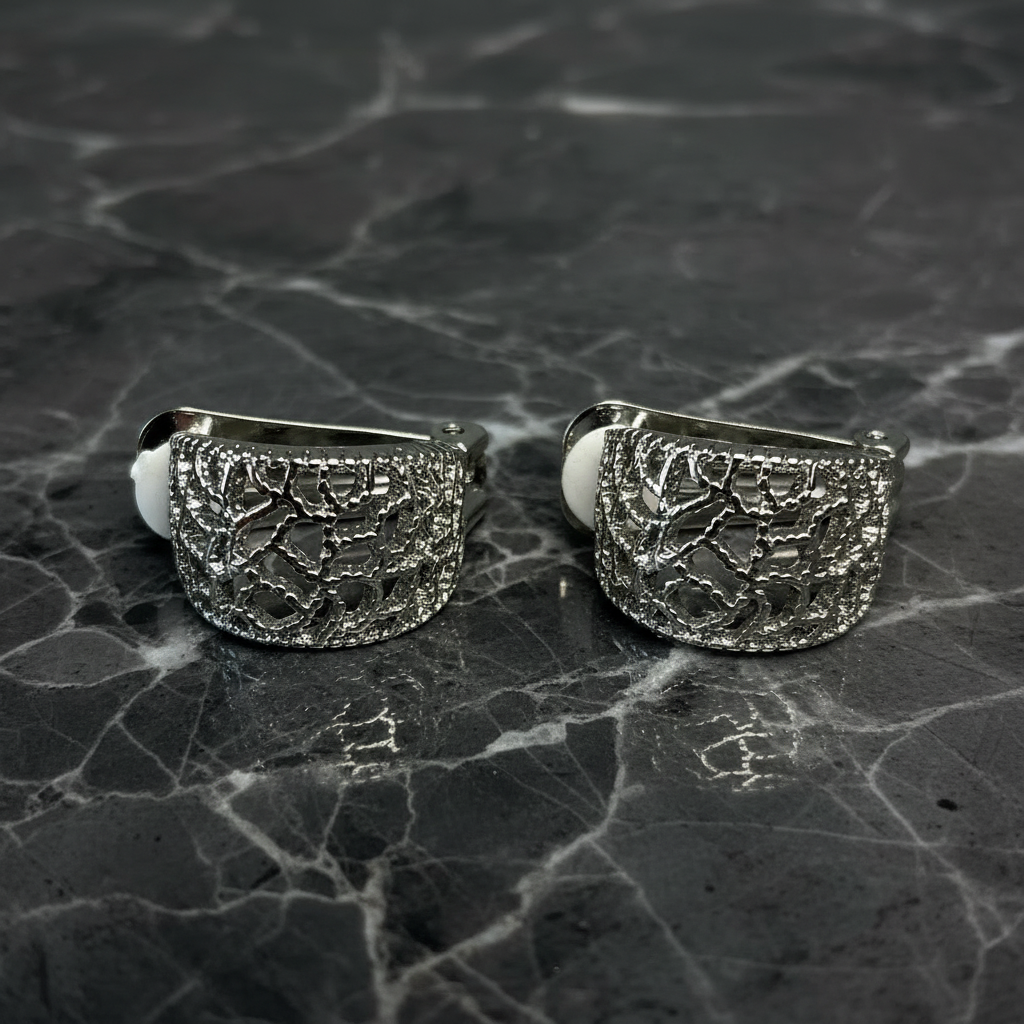 Webbed Wide Hoop Clip Earring