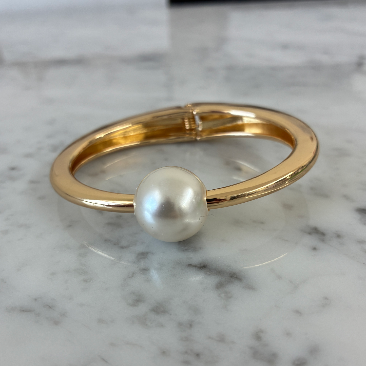 Single Pearl Hinge Bangle