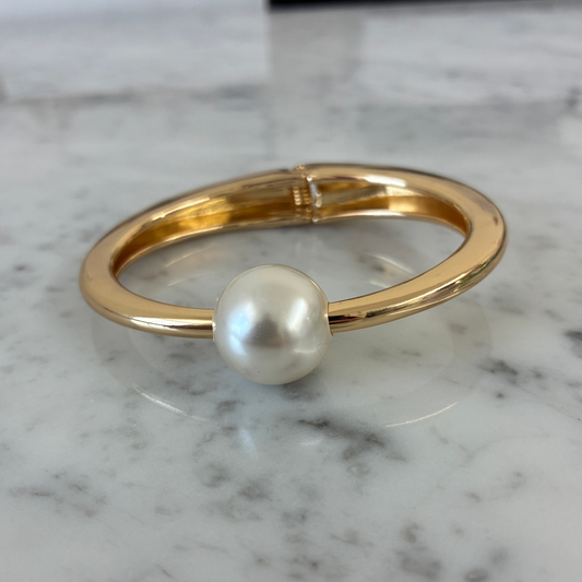 Single Pearl Hinge Bangle