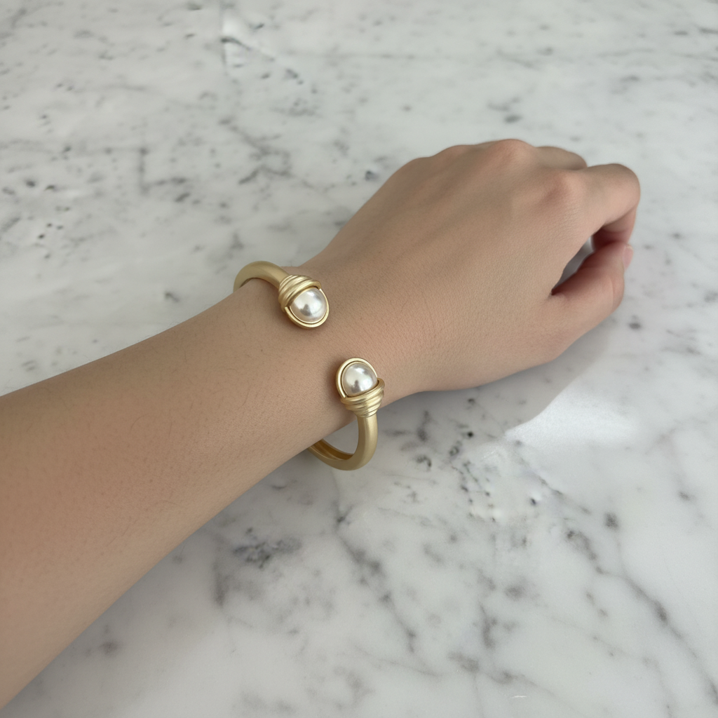Matte Gold Bangle w/Pearl Ends