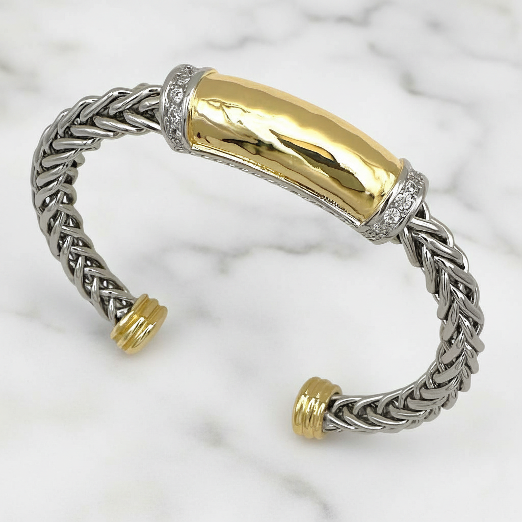 Two Tone Pnytail Hamrd Bar Bangle