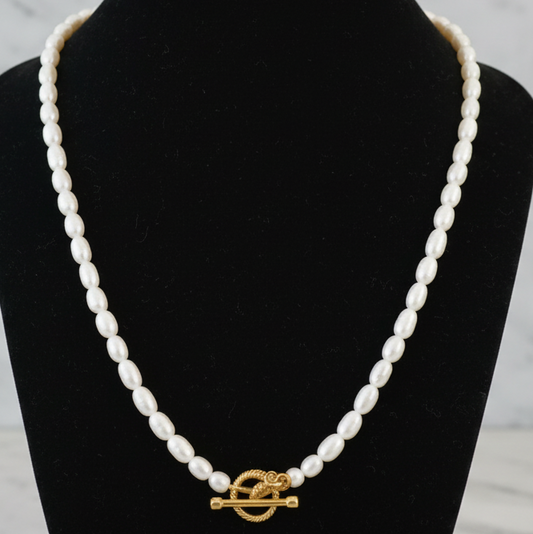Freshwater Pearl Necklace w/Gold Clasp-16"