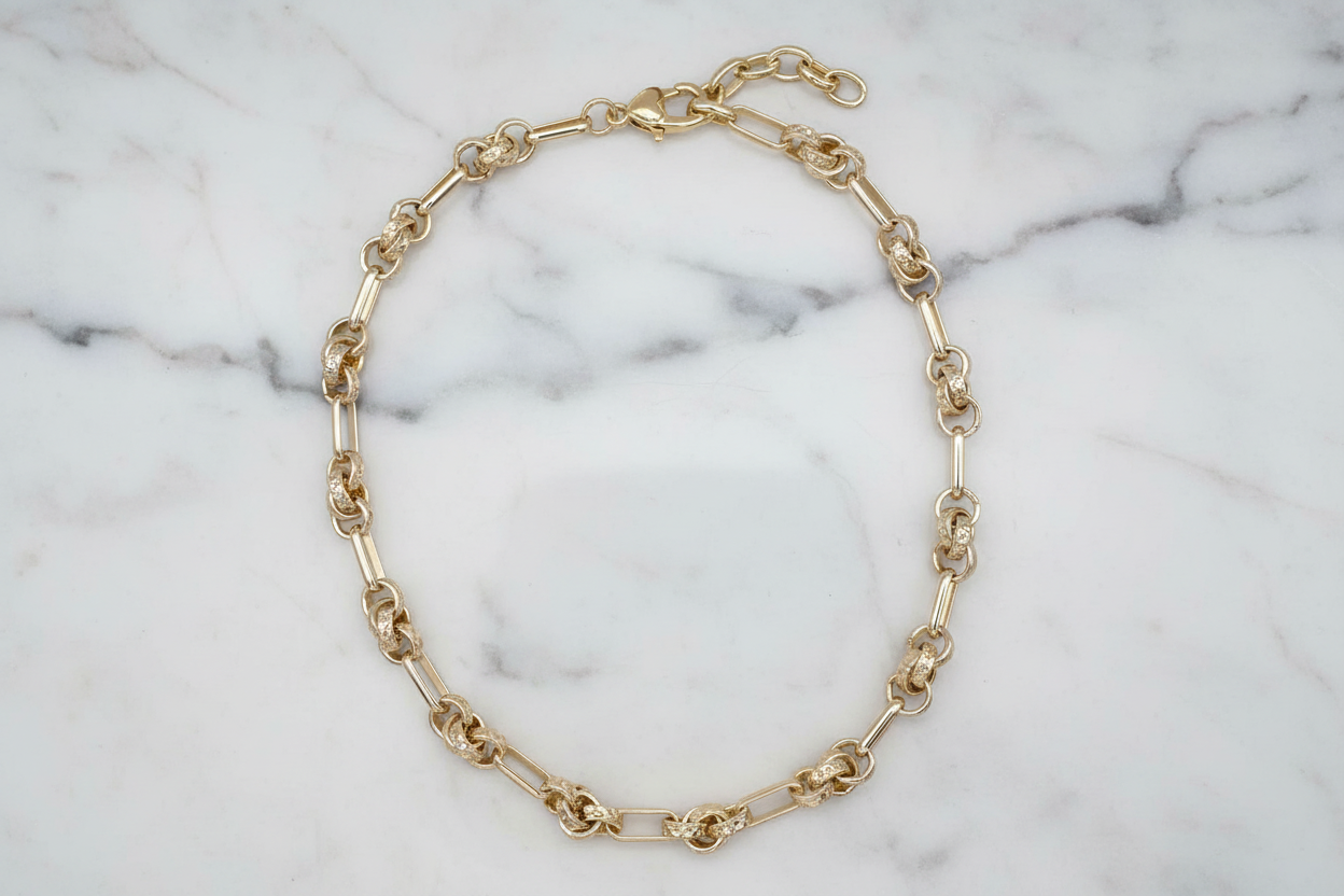 Gold Knot Link Necklace