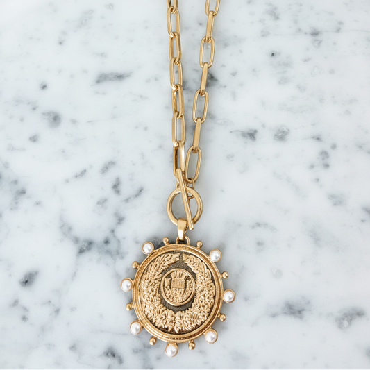Wreath Pearl Medallion Necklace